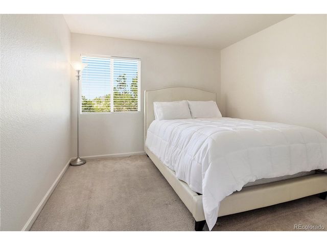 19242 E Baker Pl, Aurora, CO 80013