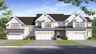 24 Village Circle 24, Guilford, CT 06437