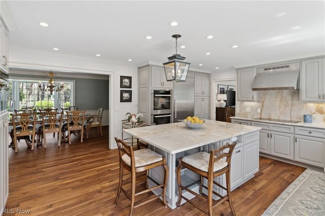 9823 Music Street, Novelty, OH 44072