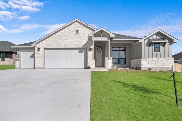 305 Boots Court, Lorena, TX 76655