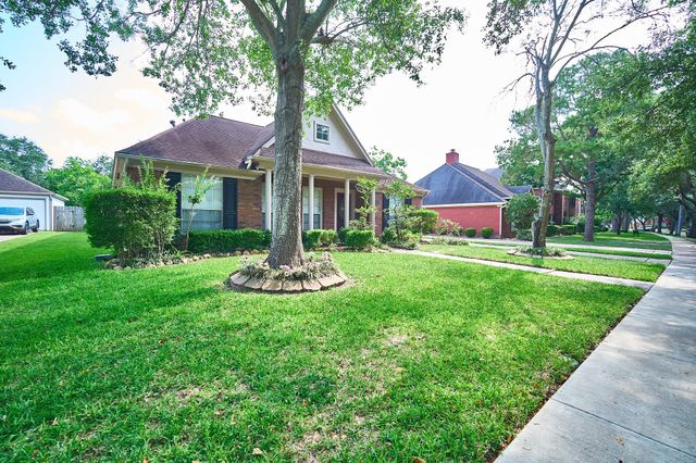 5022 Moss Run Drive, Missouri City, TX 77459