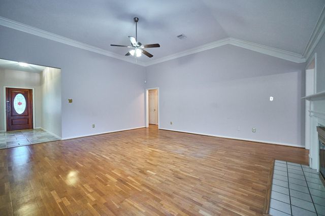 5022 Moss Run Drive, Missouri City, TX 77459