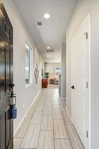 10640 Aspiration Lane SW, Albuquerque, NM 87121