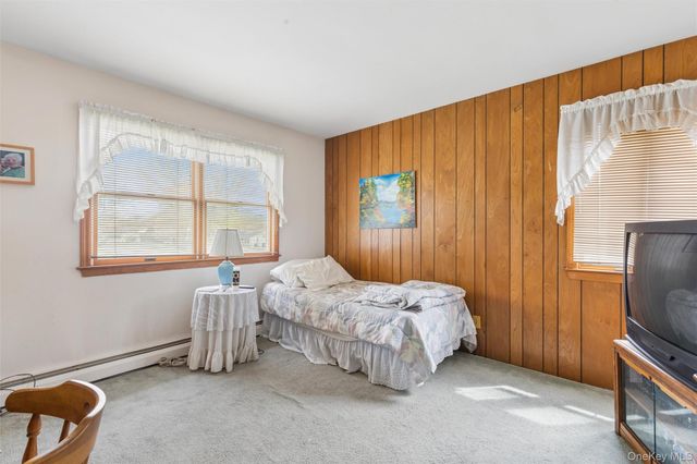 2 Garvey Drive, Hauppauge, NY 11788