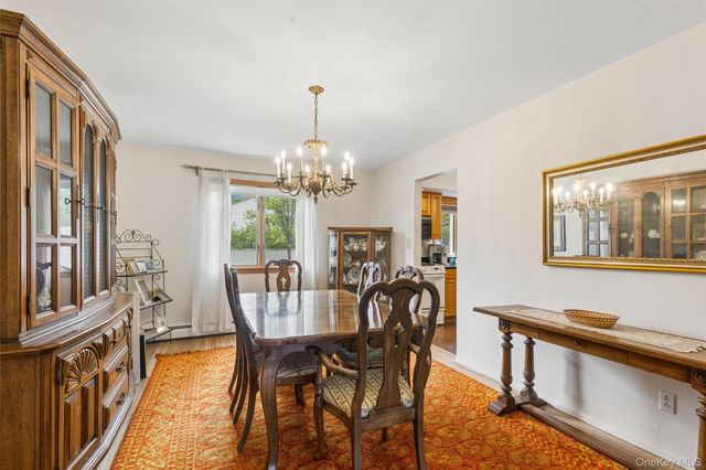 2 Garvey Drive, Hauppauge, NY 11788