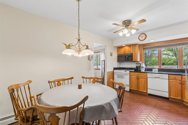 2 Garvey Drive, Hauppauge, NY 11788