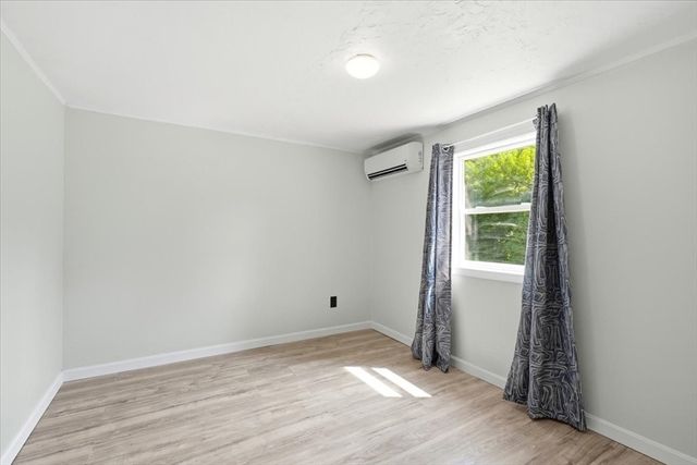 11 3rd Ave., Lakeville, MA 02347