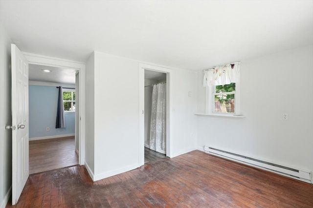 11 3rd Ave., Lakeville, MA 02347