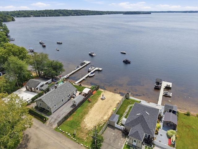 11 3rd Ave., Lakeville, MA 02347