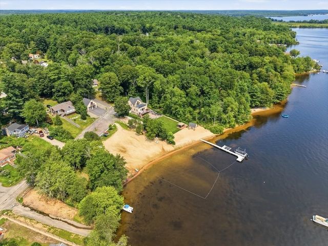 11 3rd Ave., Lakeville, MA 02347