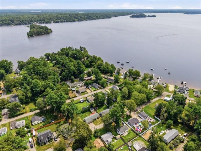 11 3rd Ave., Lakeville, MA 02347