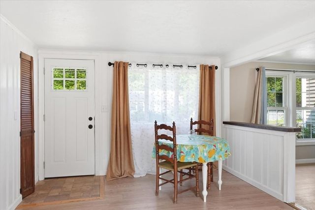 11 3rd Ave., Lakeville, MA 02347