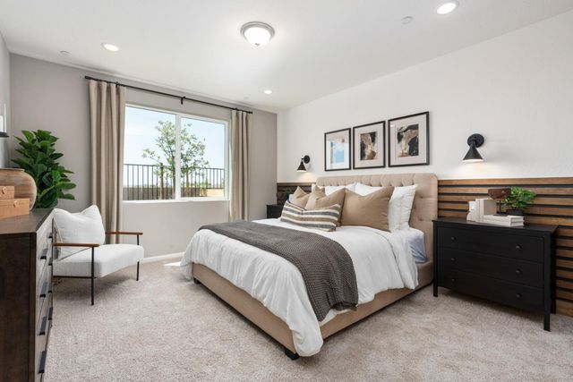 6757 E Oslin Avenue, Fresno, CA 93727