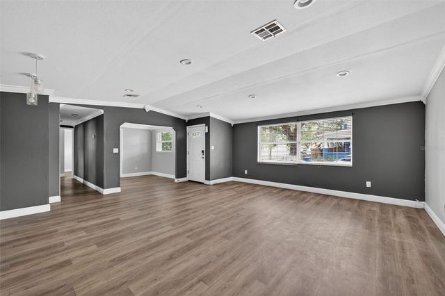 709 E CRENSHAW STREET, Tampa, FL 33604