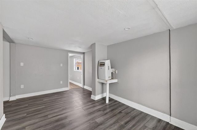 709 E CRENSHAW STREET, Tampa, FL 33604