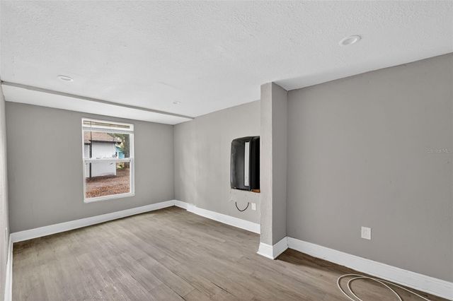 709 E CRENSHAW STREET, Tampa, FL 33604