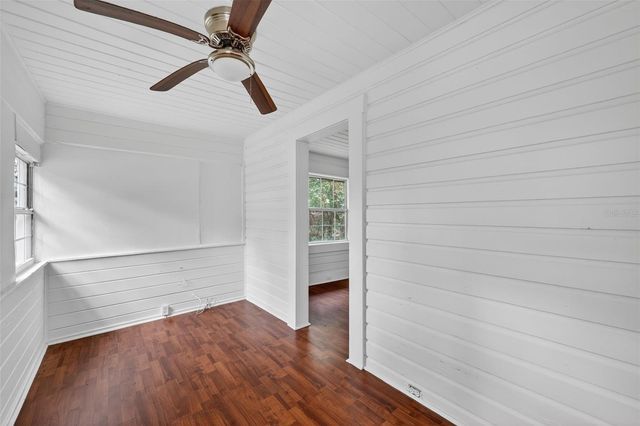 709 E CRENSHAW STREET, Tampa, FL 33604