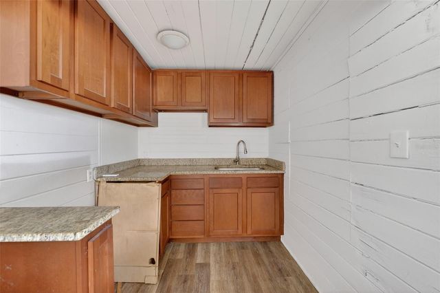 709 E CRENSHAW STREET, Tampa, FL 33604