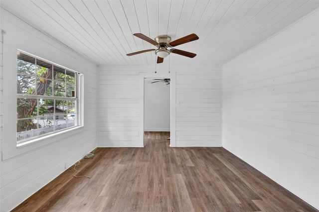 709 E CRENSHAW STREET, Tampa, FL 33604