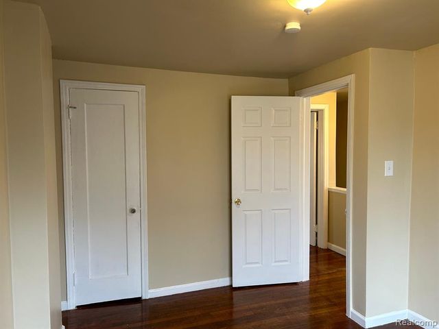 18515 Greenfield Road, Detroit, MI 48235