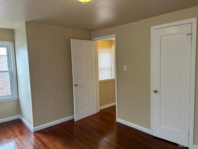 18515 Greenfield Road, Detroit, MI 48235