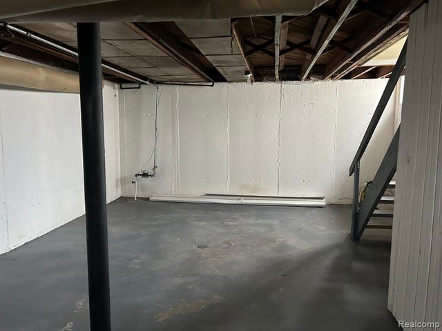 18515 Greenfield Road, Detroit, MI 48235