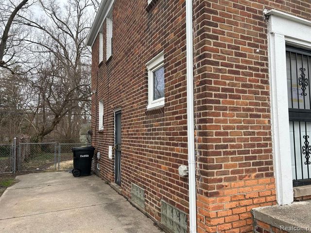 18515 Greenfield Road, Detroit, MI 48235