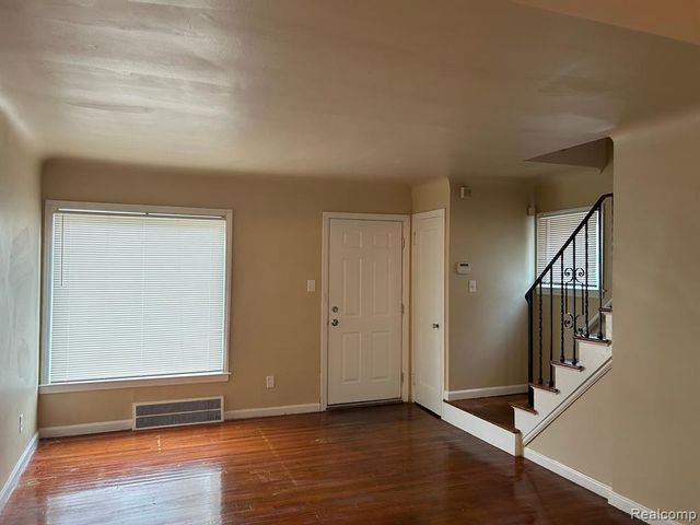 18515 Greenfield Road, Detroit, MI 48235