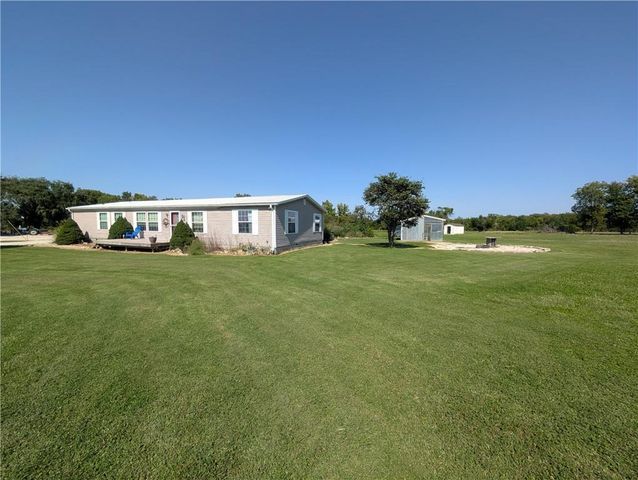1013 2400th Street, Laharpe, KS 66751
