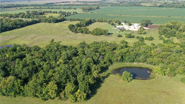 1013 2400th Street, Laharpe, KS 66751
