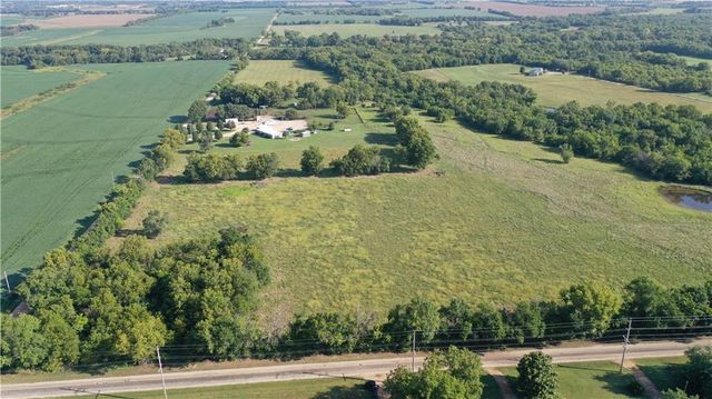 1013 2400th Street, Laharpe, KS 66751