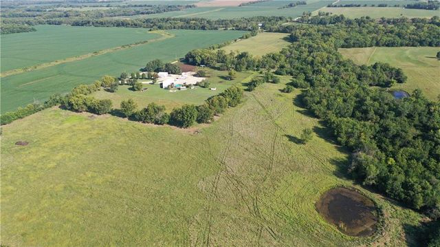 1013 2400th Street, Laharpe, KS 66751