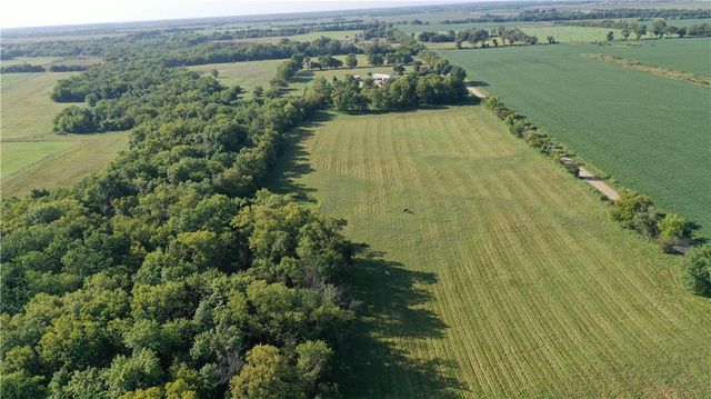 1013 2400th Street, Laharpe, KS 66751