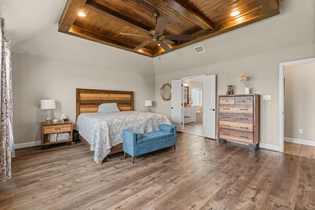 9708 Puma Trail, Godley, TX 76044