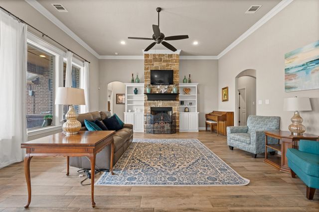 9708 Puma Trail, Godley, TX 76044