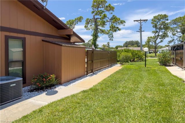 5638 Foxlake DR, North Fort Myers, FL 33917