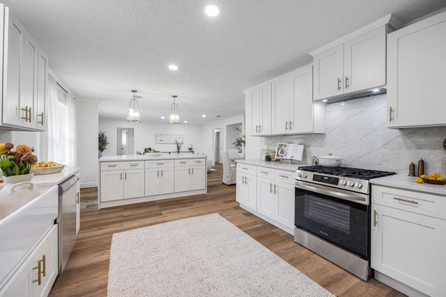 8713 Timberside Drive, Houston, TX 77025