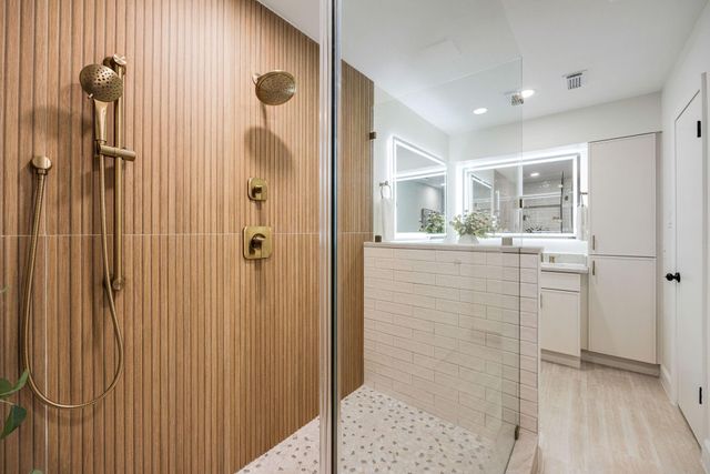 8713 Timberside Drive, Houston, TX 77025