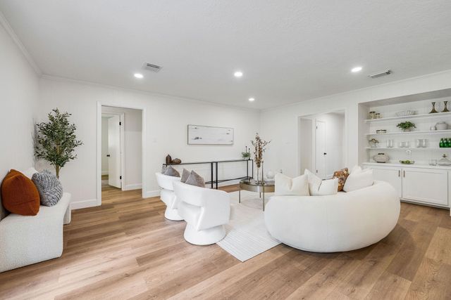 8713 Timberside Drive, Houston, TX 77025