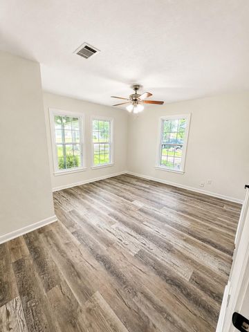 1007 Cowan Ave Avenue, Conroe, TX 77301
