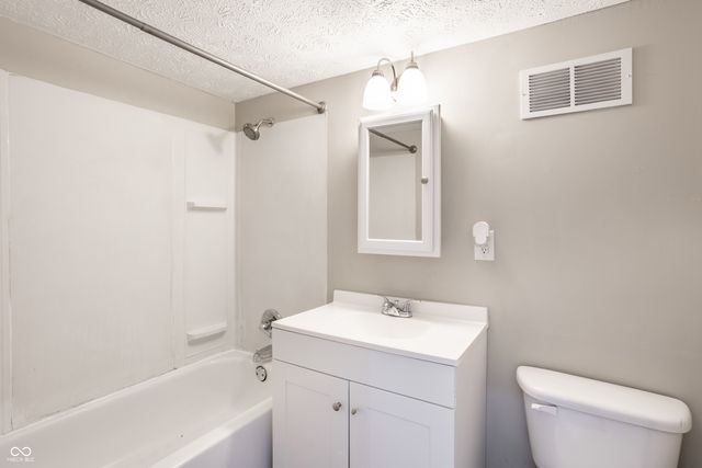 5704 N Keystone Avenue, Indianapolis, IN 46220