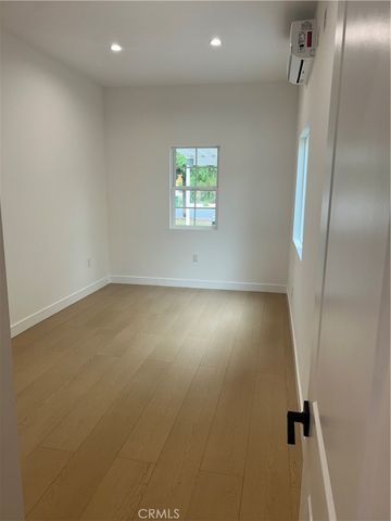 11052 Emelita Street, North Hollywood, CA 91601