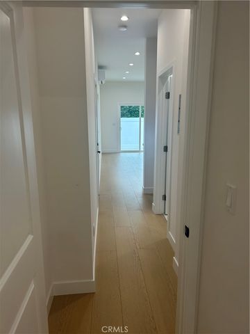 11052 Emelita Street, North Hollywood, CA 91601