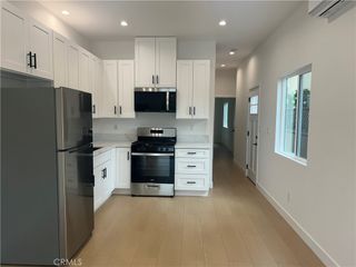 11052 Emelita Street, North Hollywood, CA 91601