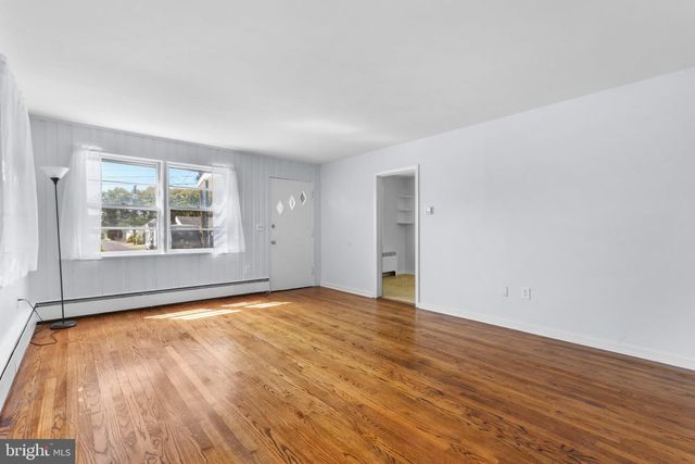 1740 BAYARD ST, Bethlehem, PA 18017