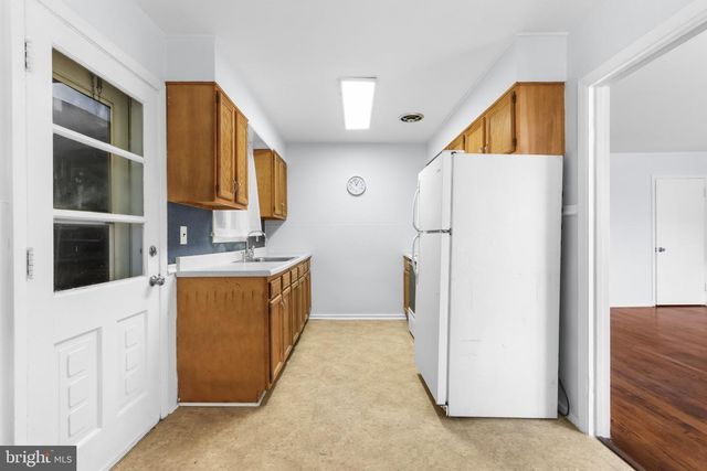 1740 BAYARD ST, Bethlehem, PA 18017