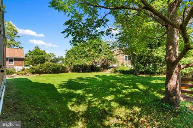 1740 BAYARD ST, Bethlehem, PA 18017