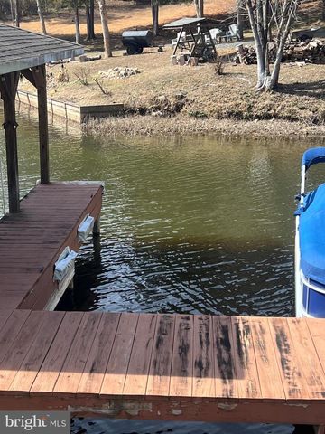 5400 SPINNAKER WAY, Mineral, VA 23117