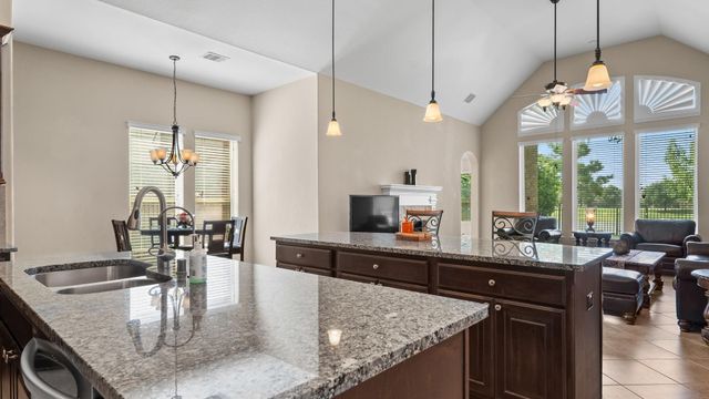 7935 Lake Commons Drive, Rosenberg, TX 77469
