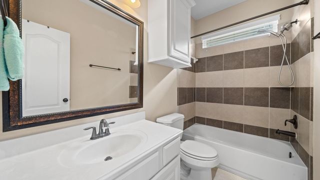 7935 Lake Commons Drive, Rosenberg, TX 77469